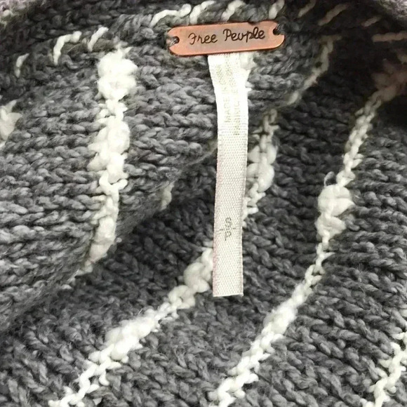 Free People Oversized Striped Knitted Gray White Cardigan Kimono Size S—… - Picture 4 of 6